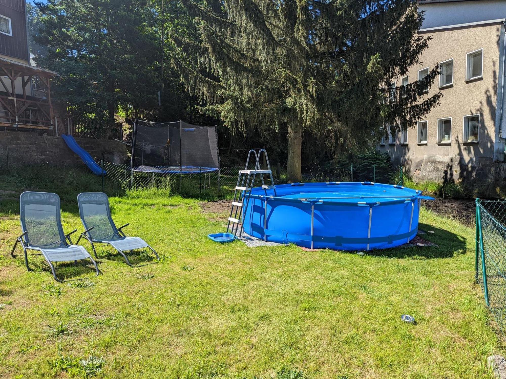 F2 - Urlaubsmagie Sauna, Whirlpool, Pool & Garten Sebnitz Extérieur photo